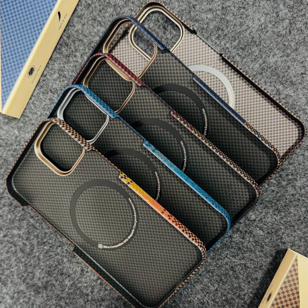 SLIM CASE CARBON CASE MAGSAFE CASE