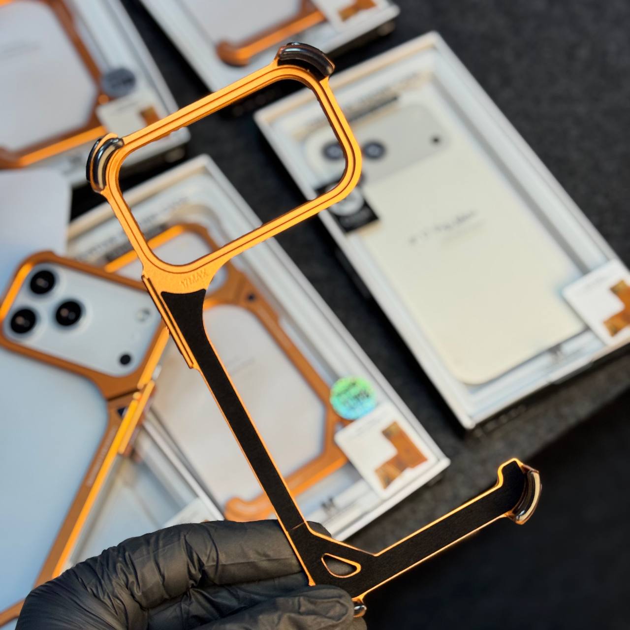 OATSBASF 9 Shaped Phone Case Minimalism Design Excellent Heat Dissipation Seamless Wireless Charging Ultra Light Metal Bumper Case 17 PRO/17 PRO MAX