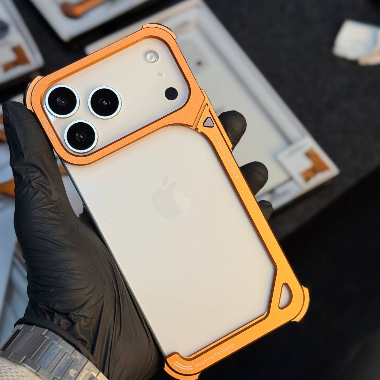 OATSBASF 9 Shaped Phone Case Minimalism Design Excellent Heat Dissipation Seamless Wireless Charging Ultra Light Metal Bumper Case 17 PRO/17 PRO MAX