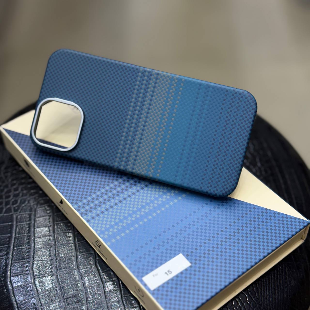 SLIM CASE CARBON CASE MAGSAFE CASE